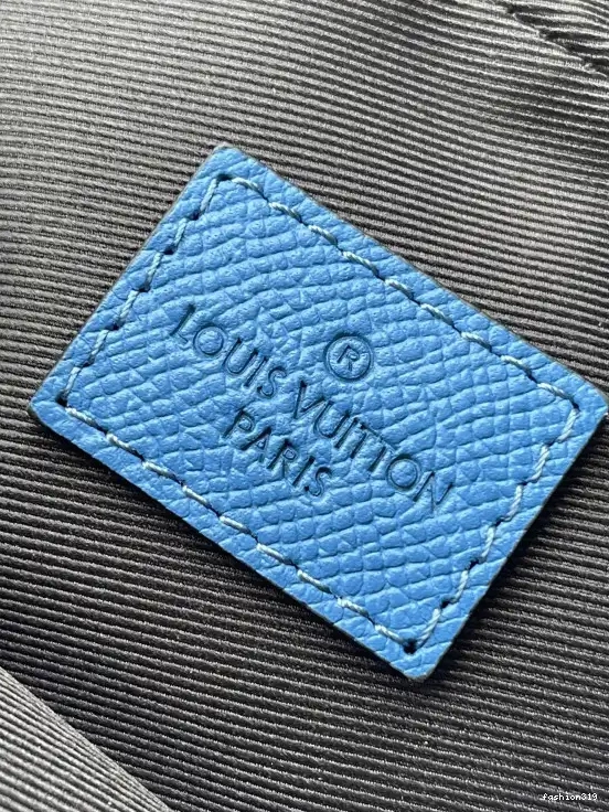 VUITTON LOUIS Alpha-24*16*8 cm Nano 0413